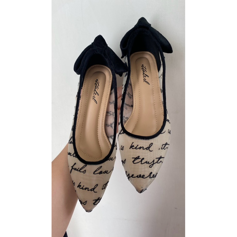 ITTAHERL Love Letter Blockheels Ink 39