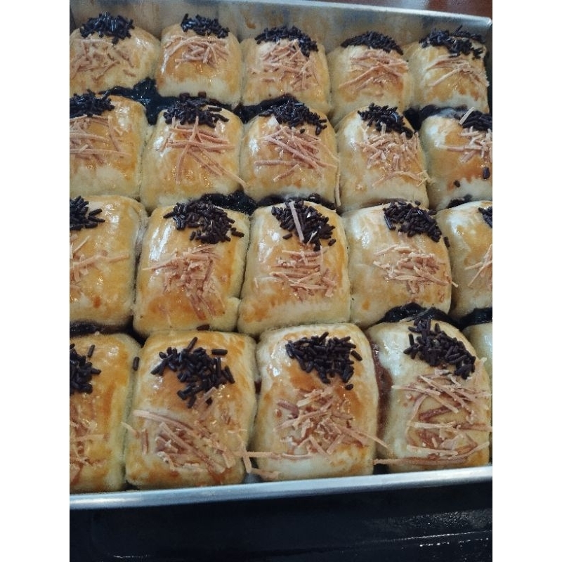 

Bolen Pisang coklat keju 10pcs