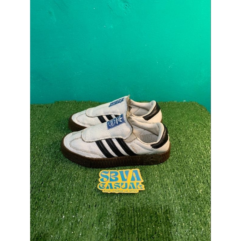 Adidas sambarose