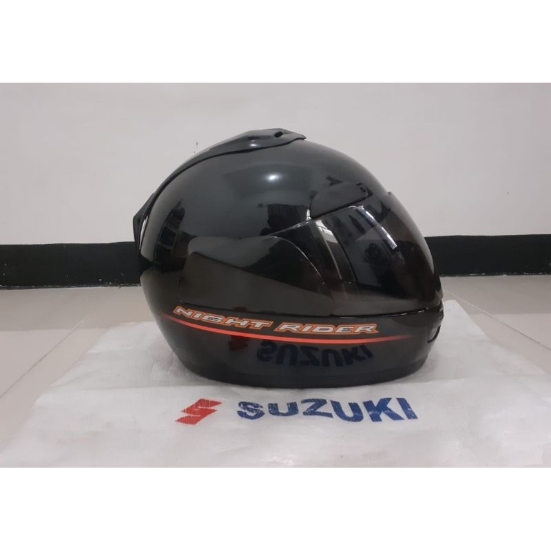 Helm Suzuki Night Rider
