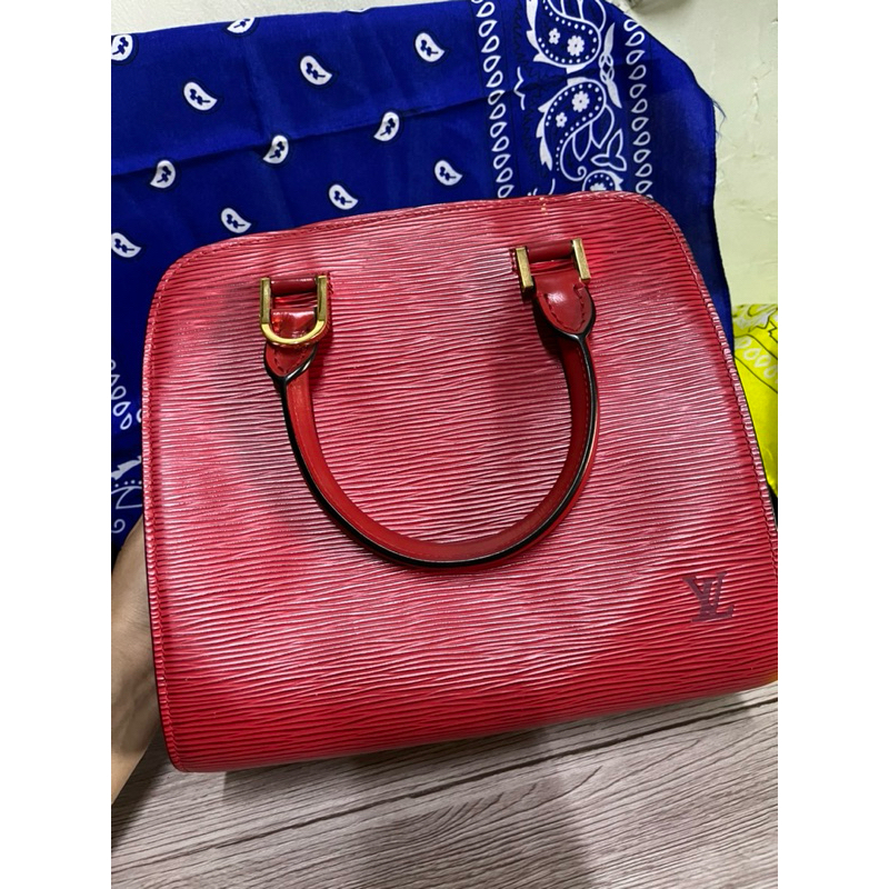 preloved tas lv pont neuf epi red miror premium