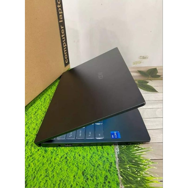 LAPTOP MSI MODERN 14 B11 MOU core i7