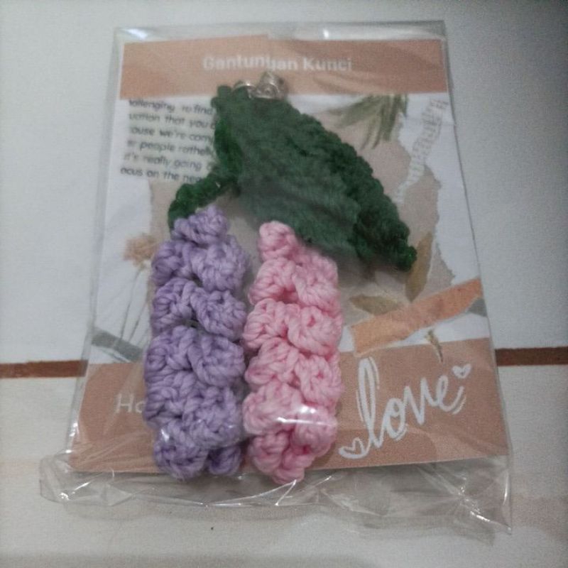 gantungan kunci rajut Lavender