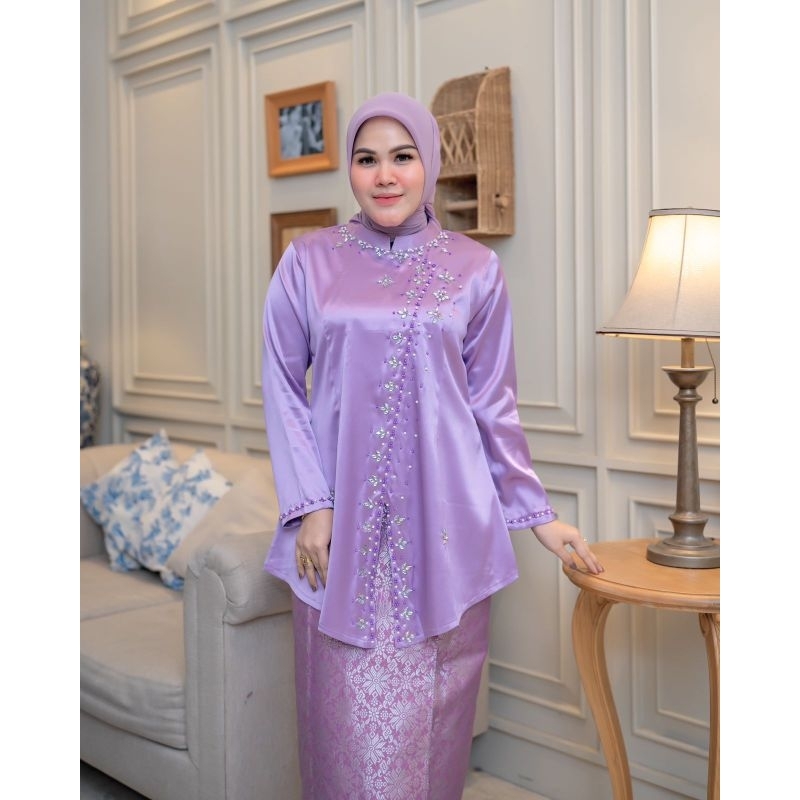ATASAN kebaya kurung melayu malaysia // kebaya kurung tafeta payet // kebaya tafeta //baju kurung