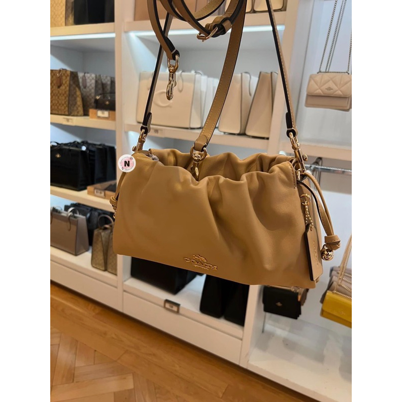 Coach Faye Shoulder bag