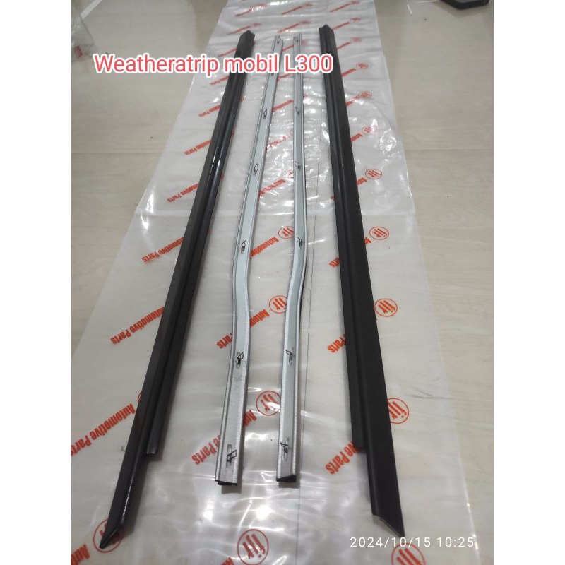 Pelipit kaca pintu mobil  L300 Luar Dan Dalam