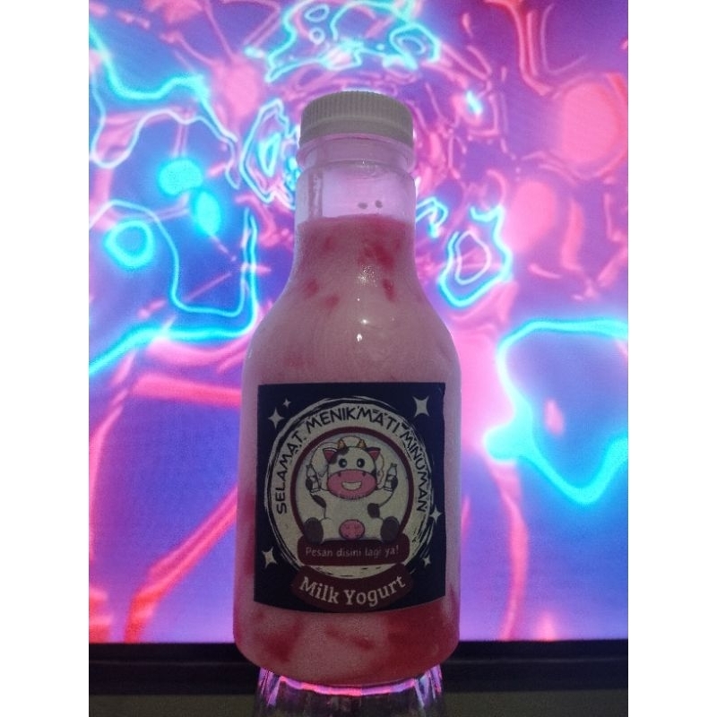 

MILK YOGURT RASA STRAWBERRY 250 ML