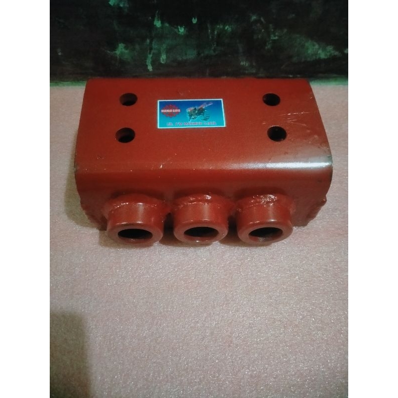 bokongan/dudukan singkal traktor tl800