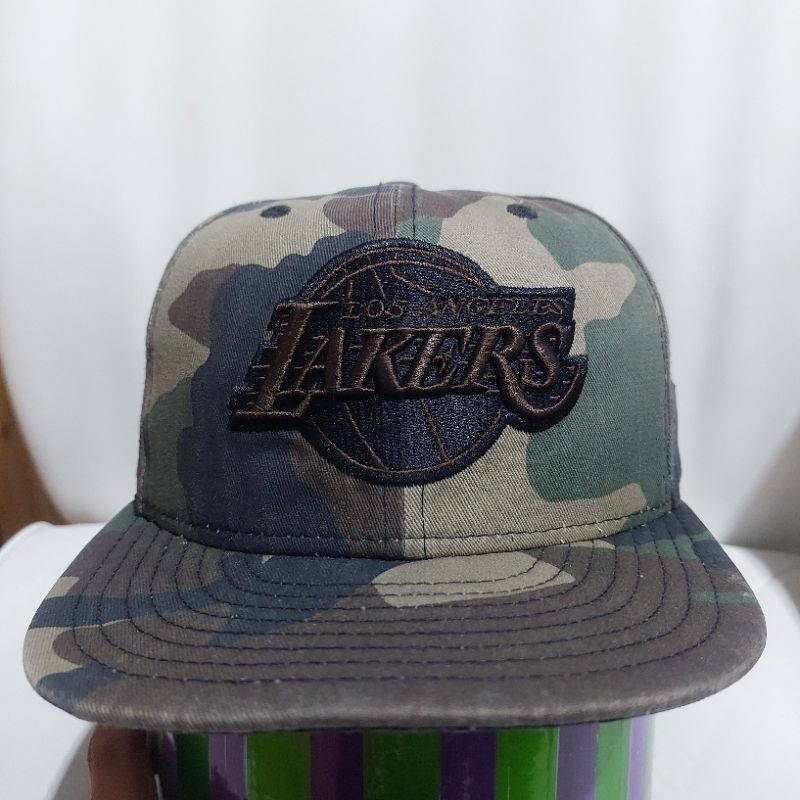 Topi New Era Lakers Camo original