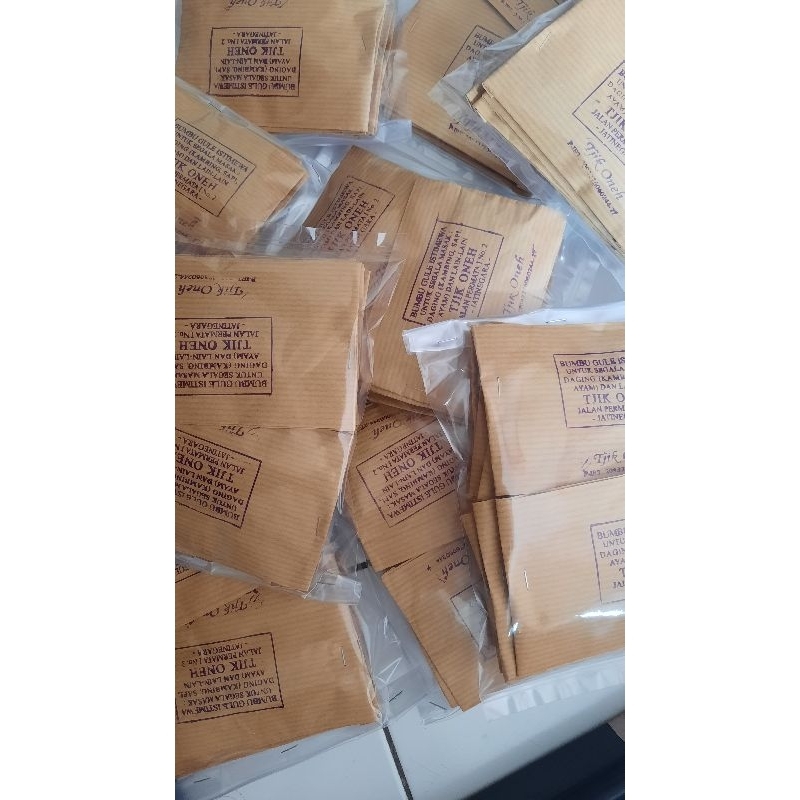 

TJIK ONEH BUMBU GULE PERPACK 10 PCS (VINTAGE)
