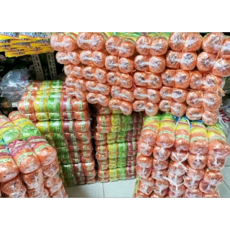 

50 roll Tali Rafia Roll warna eceran Rp,2000.- tali plastik