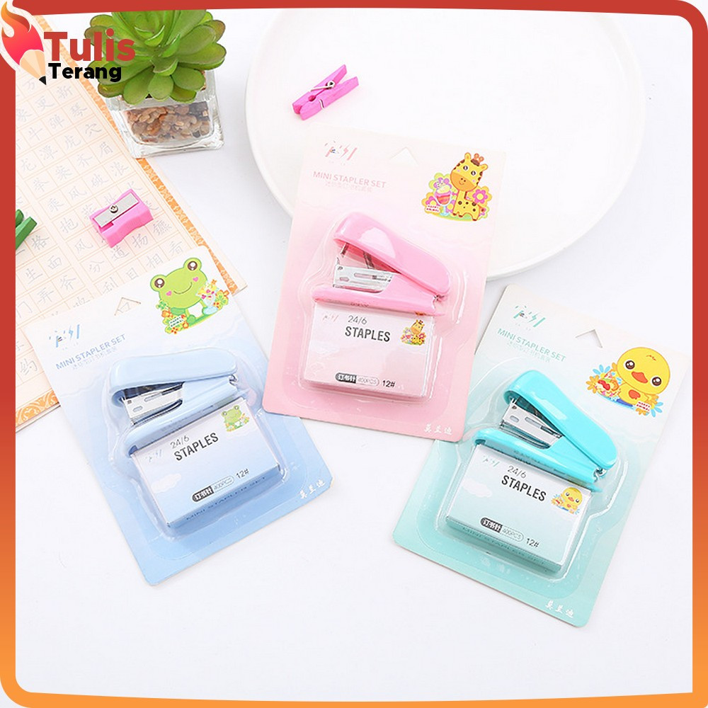 

Stapler Kecil Set Isi Hekter 24/6 Stasionary Perlengkapan Kantor Staples Mini Set Karakter Animal Warna Pastel Portable Tulis Terang A50