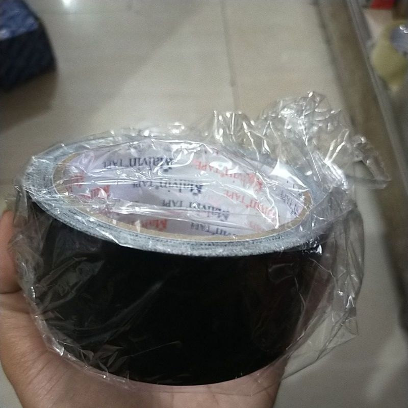 

Lakban Hitam