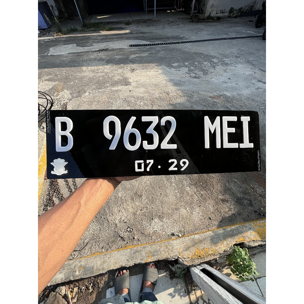 PLAT TIMBUL NOMOR MOBIL CUSTOM AKRILIK VARIASI