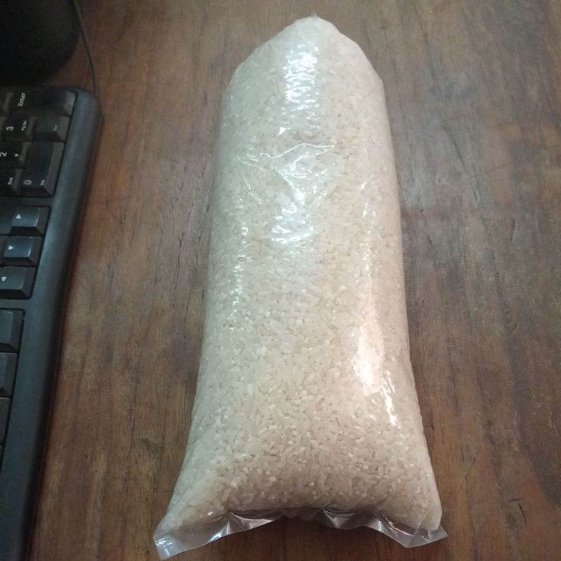 

Beras pulen asli 1kg asli dari Petani