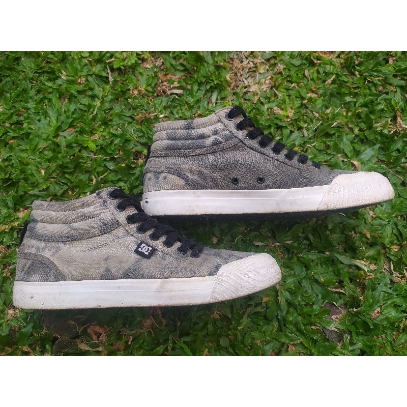 Sepatu DC evan smith hi size 40,5