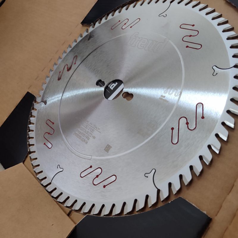 circular saw blade 12 inch 96T mata potong gergaji kayu merek FREUD