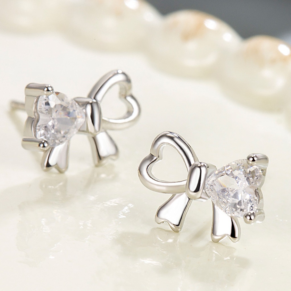 Anting Pita/Bow Berlian hati