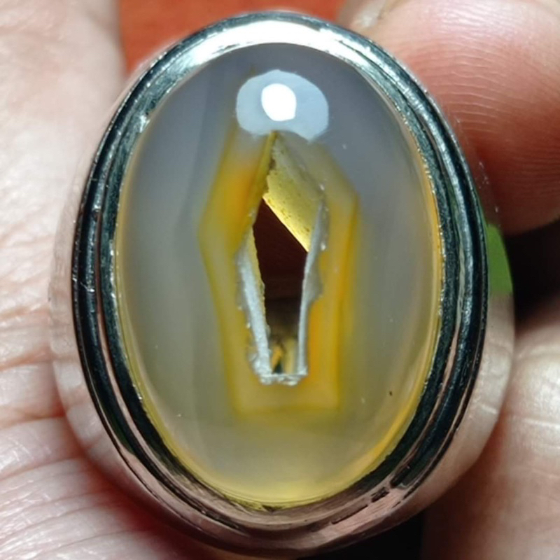 Akik Anggur Combong
