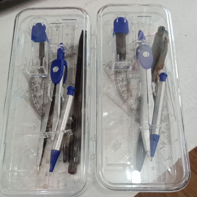 

jangka set plus penggaris dan isi pensil