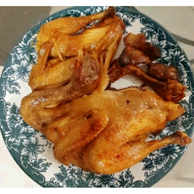 

FROZEN AYAM UNGKEP BUMBU KUNING UTUH 1 EKOR