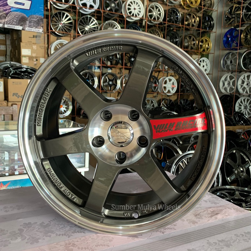 (1pc) Velg R17 Volk TE37 by jf luxury. Sumber Mulya Wheels. velg mobil Semarang