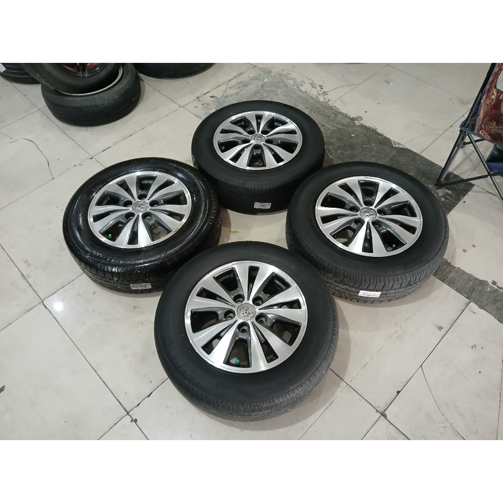VELG MOBIL ORI STD INNOVA RING 15 LEBAR 6 PCD 5X114 ET45 + BAN BRIDGESTONE  205/65R15