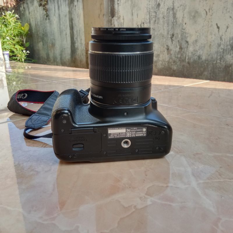 canon 1300d plus lensa 18-135