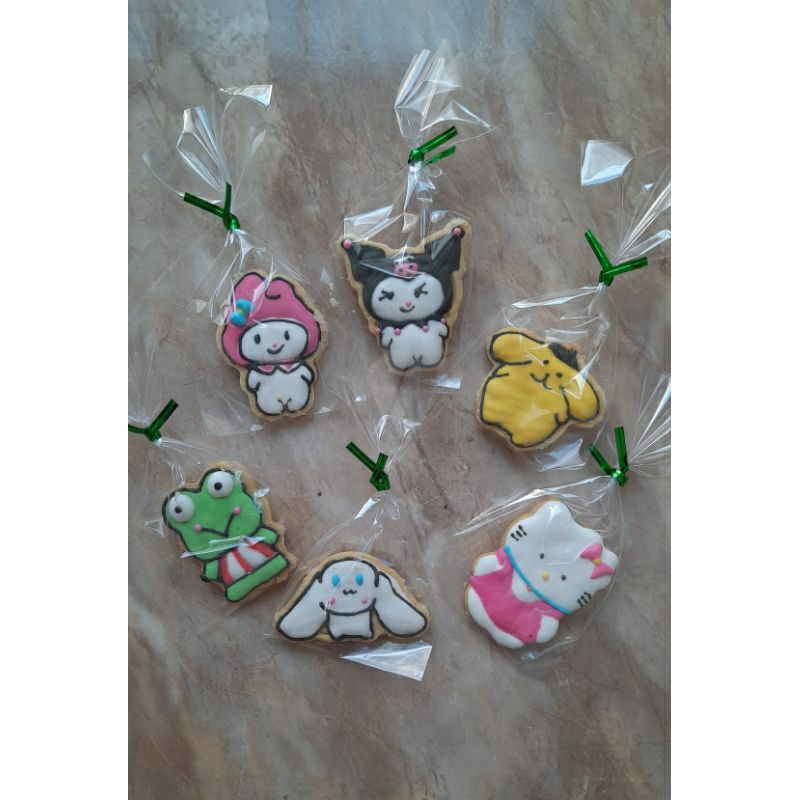 

Cookies karakter icing sugar sanrio series, cookies homemade hello kitty, cinnamoroll, kuromi, my melodi, keropi, pompompurin. cookies souvenir dan cemilan.