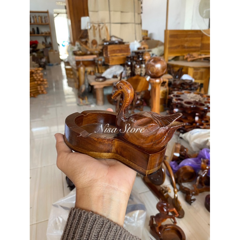 Kerajinan Kayu Jati Asbak Motif Angsa / Asbak Katu Jati