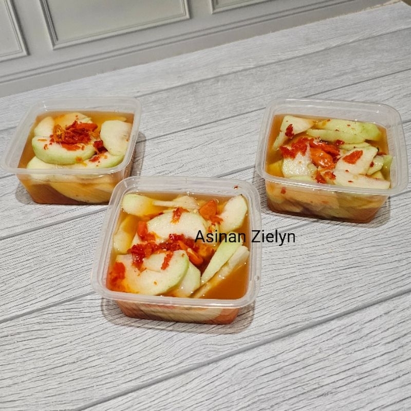 

Asinan Buah Jambu Pedas Segar