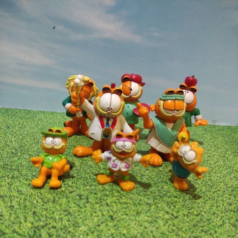 Rare Figure Garfield and Pink Panther Vintage