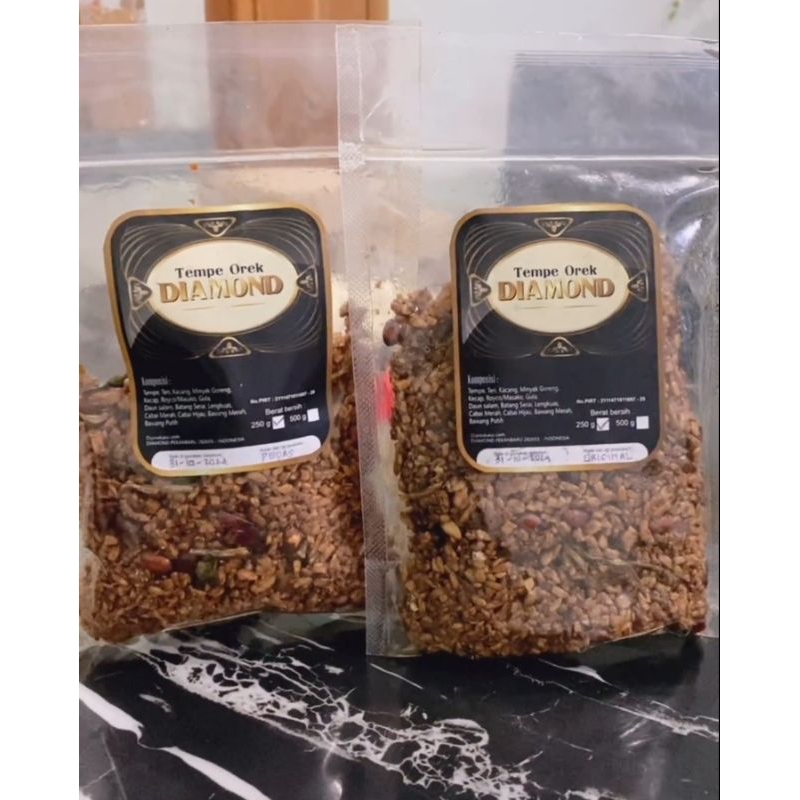 

Tempe orek kering, teri, kacang