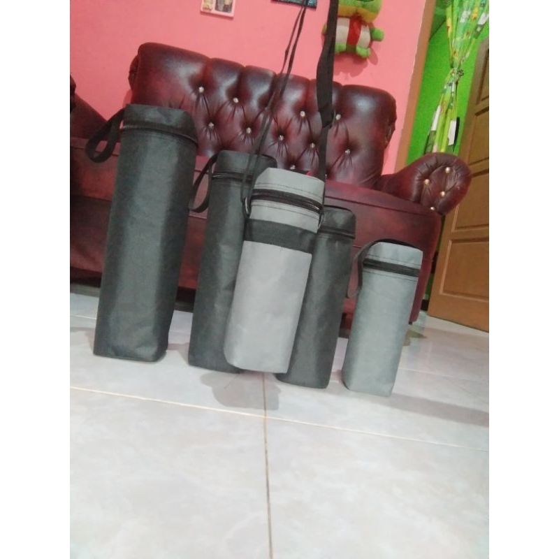 TAS BOTOL 2LITER 1500 1100 LITER TAS BOTOL HITAM Polos, TUMBLER