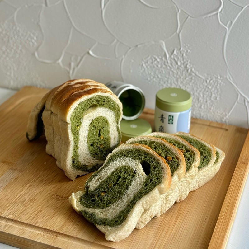 

VEGAN CEREMONIAL MATCHA PISTACHIO SOURDOUGH - No Added Sugar / Low Gluten