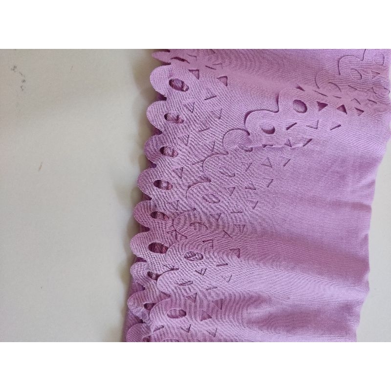 kerudung segiempat warna lilac ungu preloved masih bagus murah