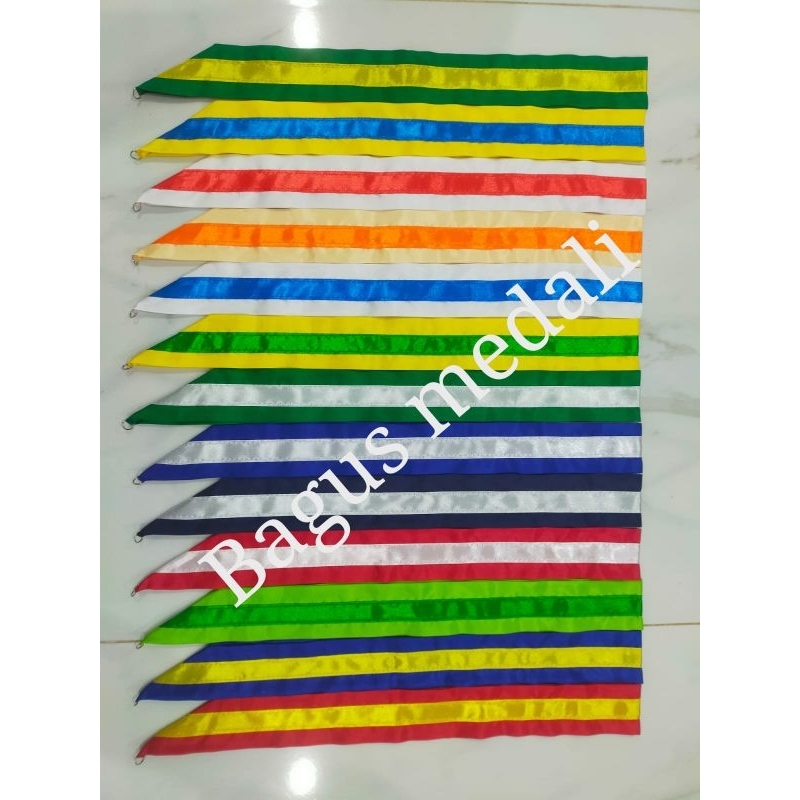 kalung wisuda / gordon