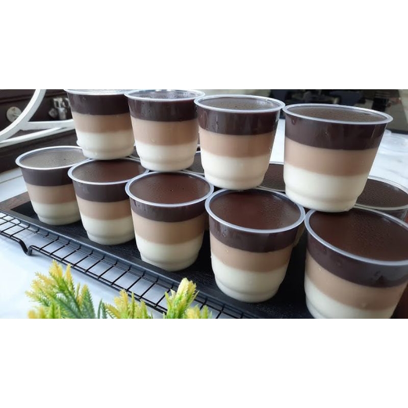 

DAPUR MELISHA || Hampers Puding Cokelat Tiramisu 3 Layer isi 9 Cup 200ml PREMIUM GULA STEVIA untuk Diabetes dan Diet