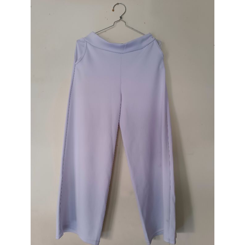 PRELOVED KULOT BAHAN SCUBA/KULOT BAHAN KAOS SCUBA/KULOT MELAR/KULOT WANITA ADEM BAHAN SCUBA WARNA PU