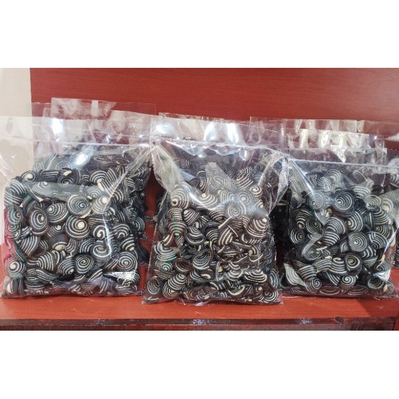 

Kuping Gajah (hitam)