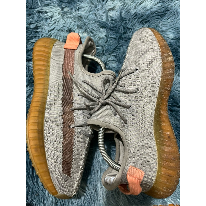 Sepatu Running 41 1/3 Yeezy