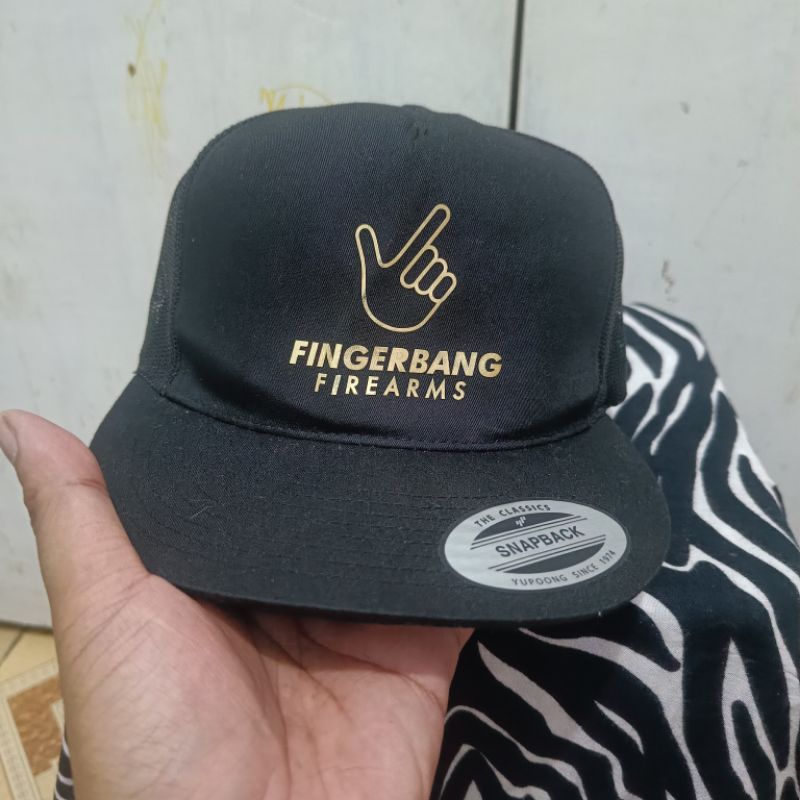 FINGERBANG YUPOONG SNAPBACK