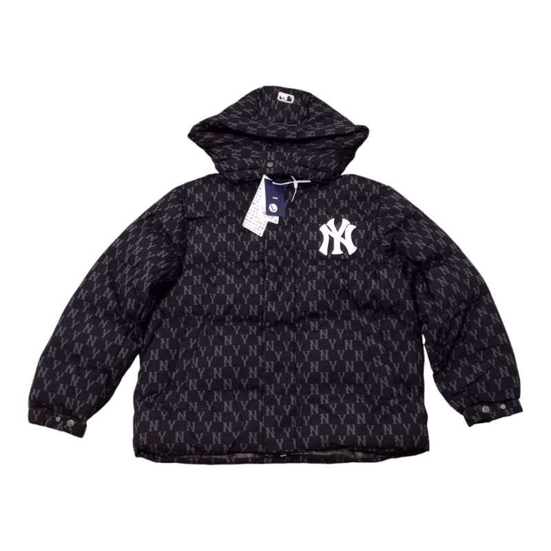 Jaket MLB Puffer Jacket Monogram Black and White NY BNWT Size LMLB Puffer Jacket Monogram Black and 