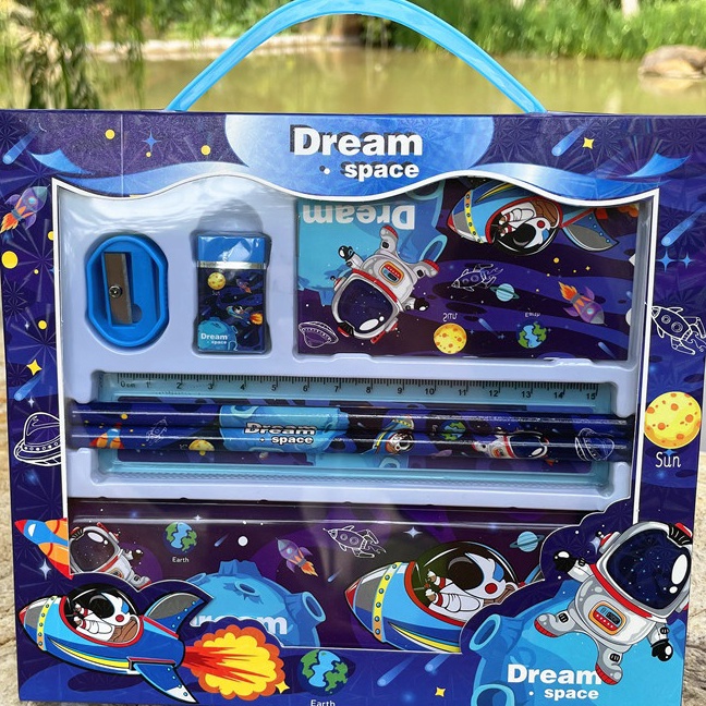 

Mega Alat Tulis Set 7 in 1 Alat Tulis Karakter