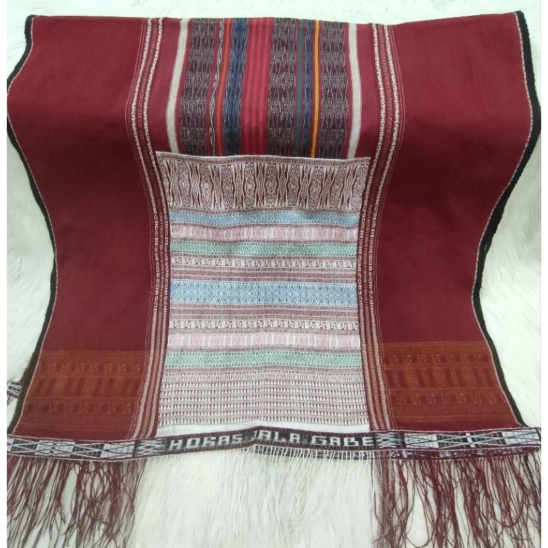 Ulos ragi hidup pakaian adat Batak toba