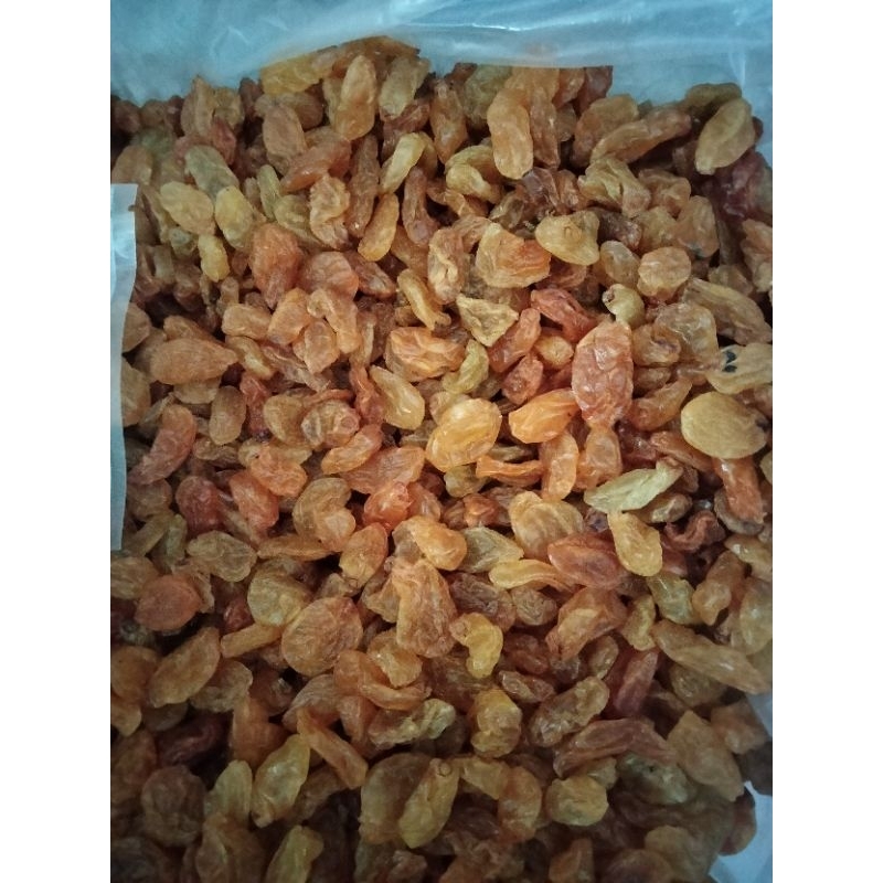 

Oleh oleh haji dan umroh /KISMIS ASAM MANIS