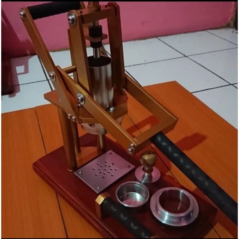 

zanaka presso (preasure gauge)