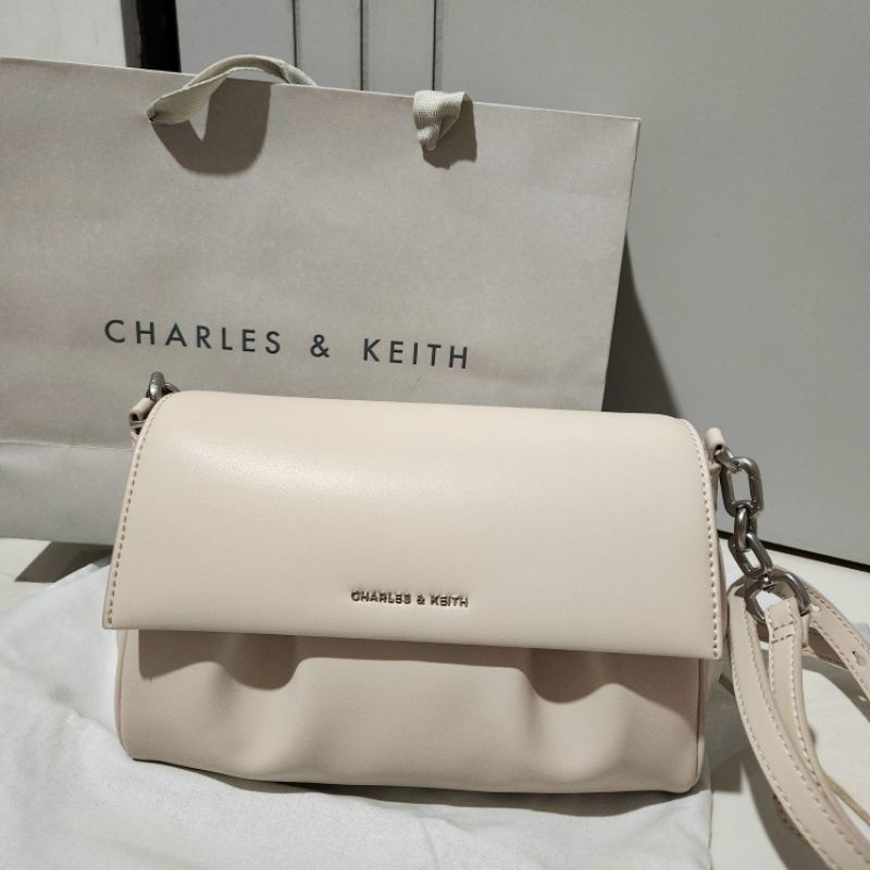 Charles and Keith Tas Original