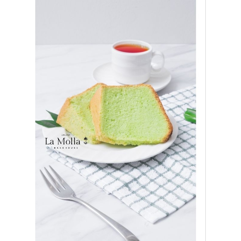 

Chiffon Cake Pandan - Pandan Asli - La Molla Bakehouse