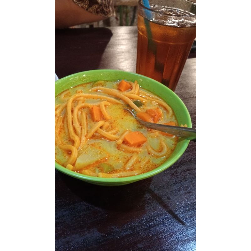 

MIE GOMANG KHAS BATAK TOBA GURIH LEZAT